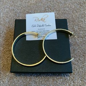 Rocks Friedman Satin Flat Gold 1.5” Hoops NEW